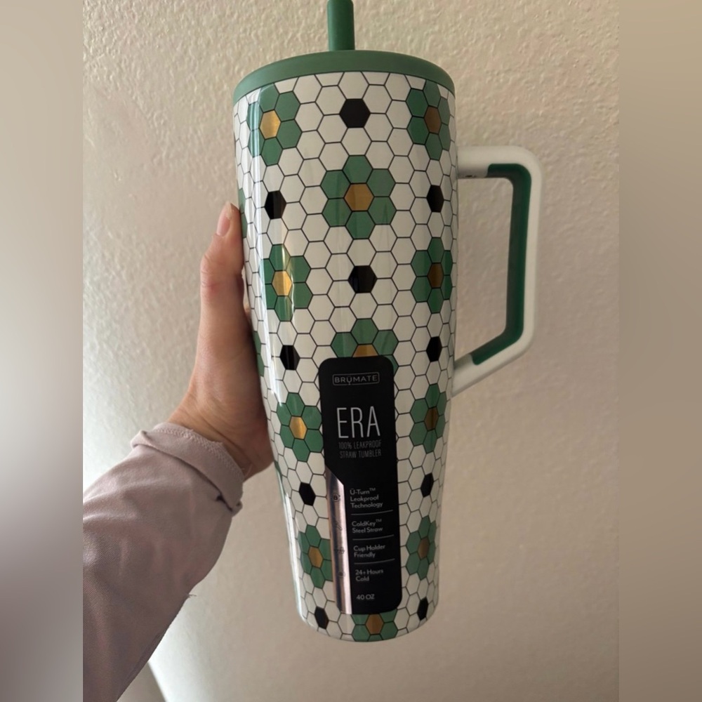 Anthropologie brumate 40oz brand new